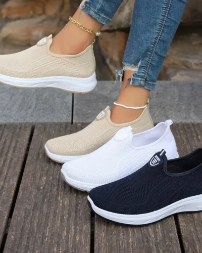 2024 New Summer Mesh Breathable Large Women's Casual Shoes Soft Sole Lightweight Women's One Step Single Step Shoes
