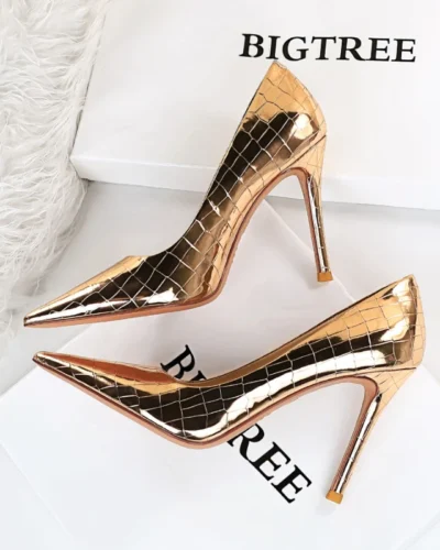 Women's Luxury Vintage Sexy High Heels Metal Stone Pattern Stiletto High Heel Women's Exquisite Pumps Pointed Toe Shoes