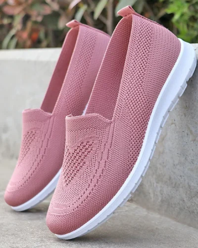 Old Beijing Cloth Shoes, Women's New Spring/Summer Casual Single Shoes, Soft Sole, Mid to Old Age Mom Flat Shoes, 2024