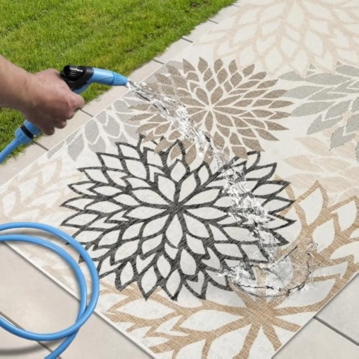 VIKAMA Outdoor Rug Modern Exotic Tropical Leaf Non Slip Area Rugs for Indoor and Outdoor Patio Deck Porch Garden Home Decoration - Image 5