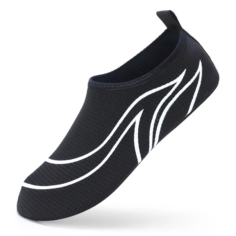 2024 Quick-drying Men Aqua Shoes Lightweight Women Water Shoes Soft Couple Beach Shoes Summer Anti-slip Casual Sneakers Flexible - Image 2