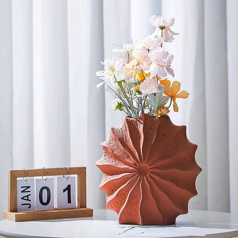 Red Ceramic Vases With A Sense of Luxury And High Aesthetic Value. Creative Nordic High-end Decoration - Image 3