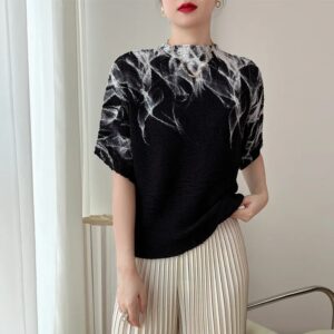 Miyake-Inspired Disorderly Pleated Printed T-Shirt – Women’s High Fashion Loose Summer Top