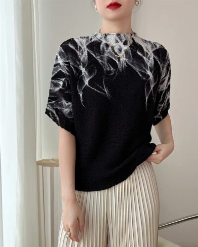 Miyake-Inspired Disorderly Pleated Printed T-Shirt – Women’s High Fashion Loose Summer Top