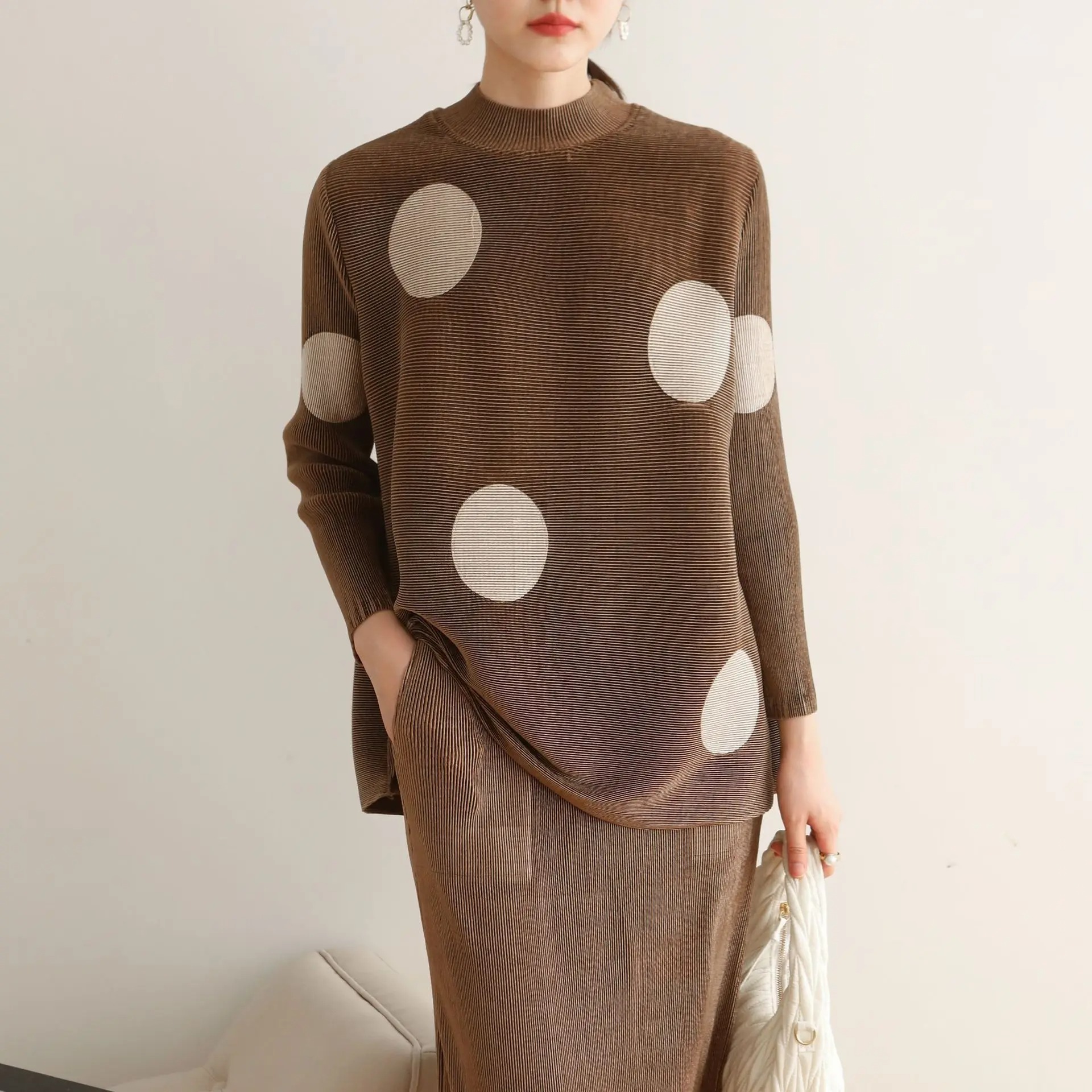 Women High Neck T Shirt Pencil Skirt Miyake Pleated Polka Dot Two Piece Set
