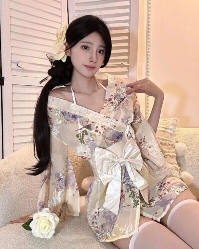 Japanese Cherry Blossom Kimono Robe – Women’s Butterfly Print V-Neck Mini Sleep Dress