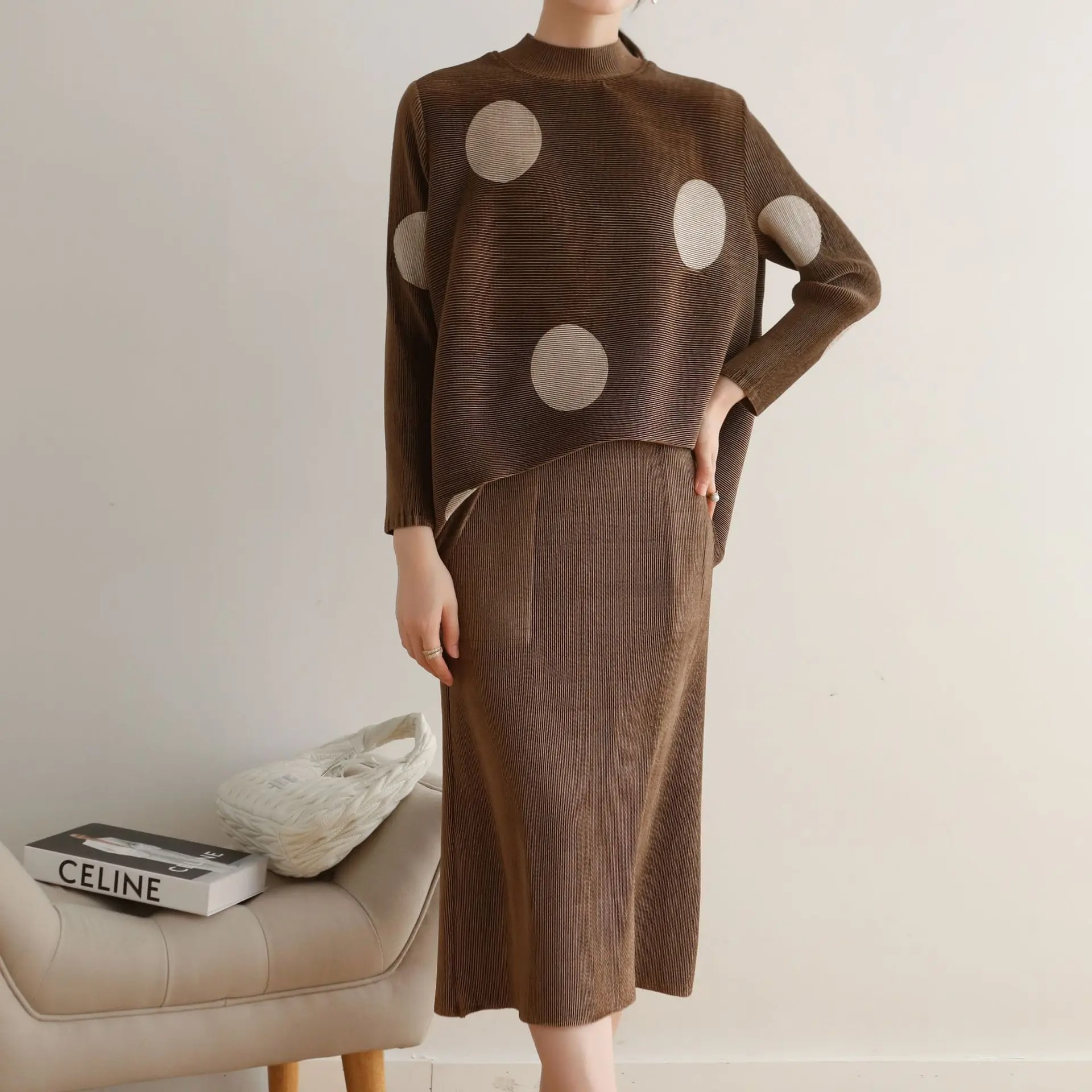 Women High Neck T Shirt Pencil Skirt Miyake Pleated Polka Dot Two Piece Set - Image 5