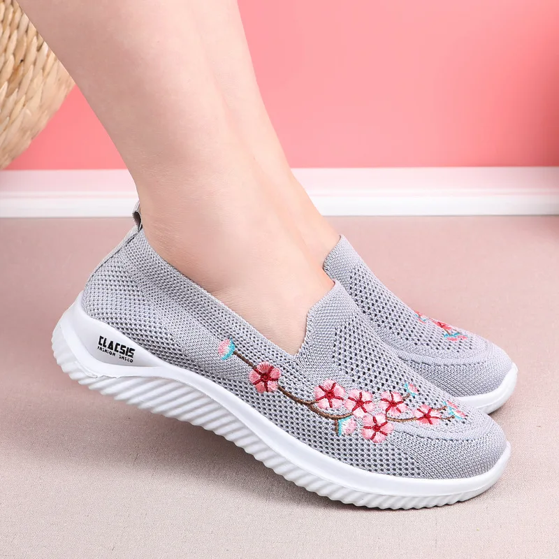 Shoes Women Sneakers Mesh Breathable Floral Comfort Mother Soft Solid Color Fashion Female Footwear Lightweight Shoes for Women - Image 3