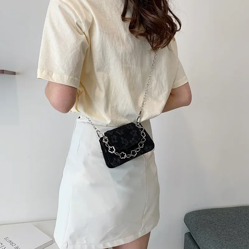 Mini Luxury Crossbody Bags for Women Solid Color Small Shoulder Messenger Bag Casual Ladies Chain Shopper Handbags Purse - Image 3