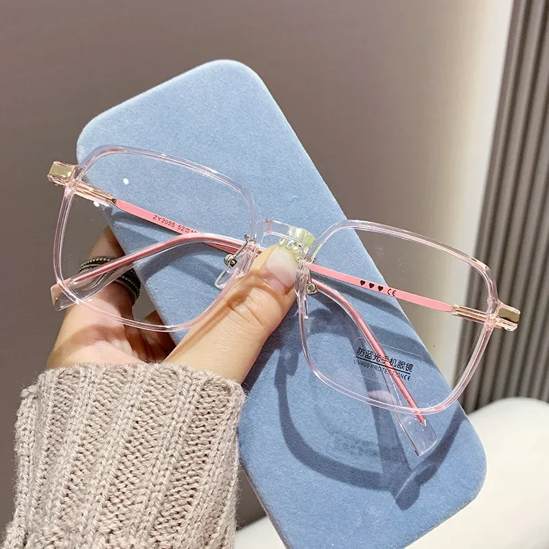 Trendy Fashionable Reading Glasses Women Anti Blue Light Presbyopia Eyewear High-definition Unisex Transparent Frame Eyeglasses - Image 3