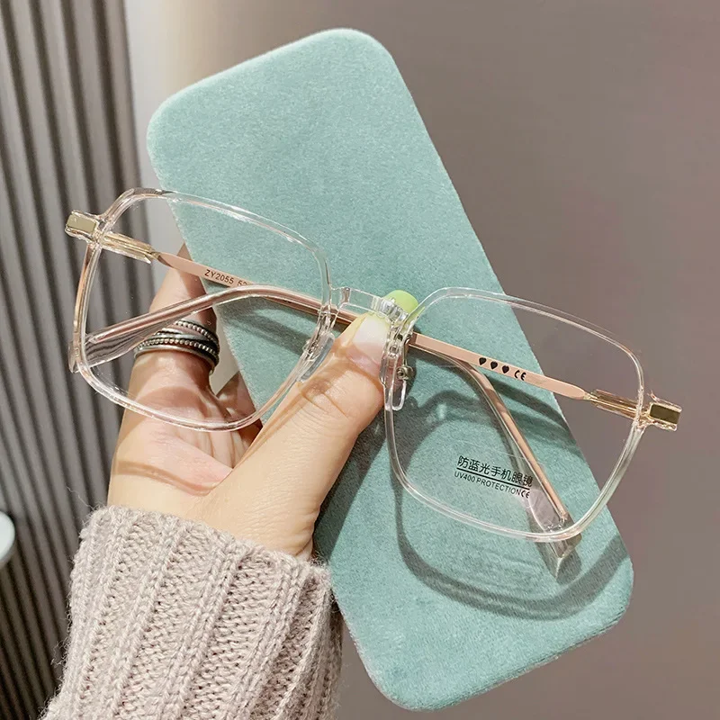 Trendy Fashionable Reading Glasses Women Anti Blue Light Presbyopia Eyewear High-definition Unisex Transparent Frame Eyeglasses - Image 2