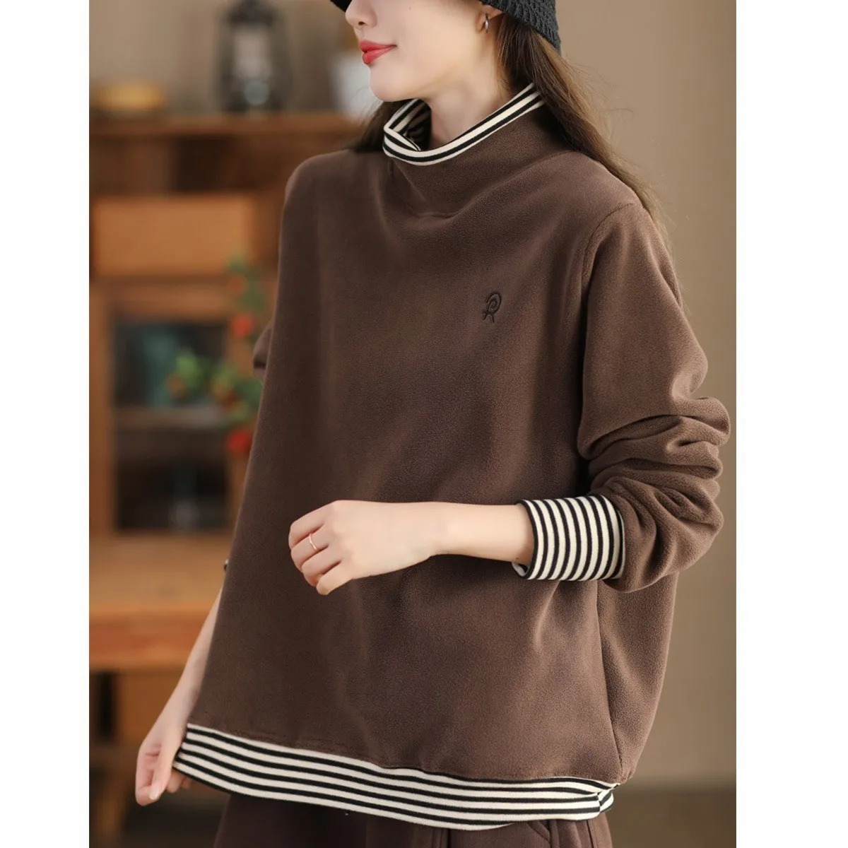 Retro Fake Two-Piece Women Sweatshirt Striped Patchwork Casual Loose Top - Image 5
