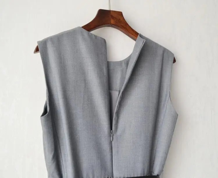 Women Summer Slim Waist Pleated Dress | Elegant Gray Sleeveless Tank Dress with Back Zipper - Image 3