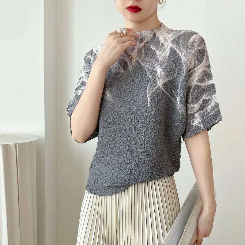 Miyake-Inspired Disorderly Pleated Printed T-Shirt – Women’s High Fashion Loose Summer Top - Image 3